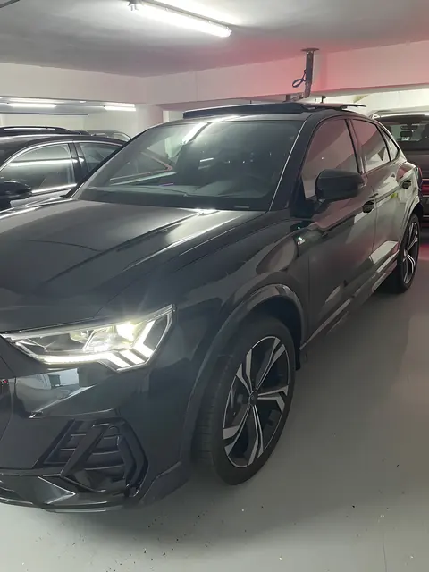 Audi Q3 Sportback — Riani Rental Car