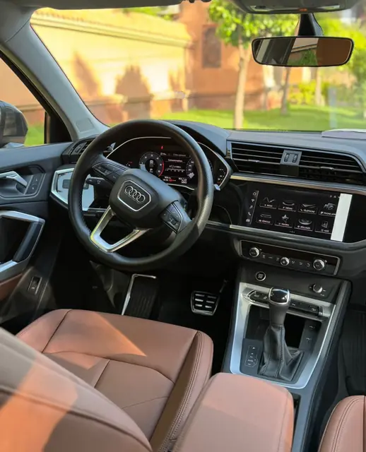 Audi Q3 Sportback — Riani Rental Car