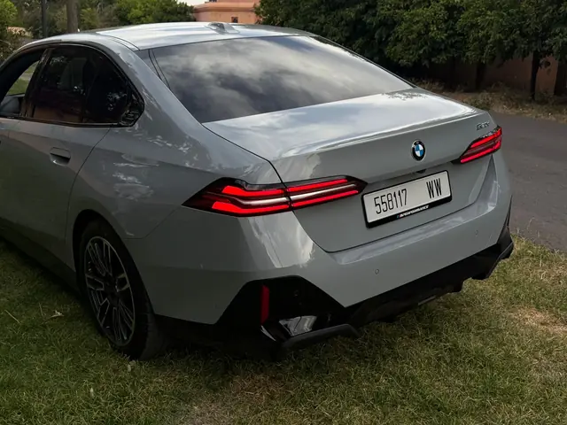 BMW Série 5 — Riani Rental Car