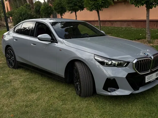 BMW Série 5 — Riani Rental Car