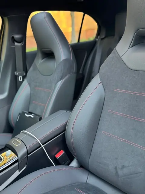 Mercedes Classe A — Riani Rental Car