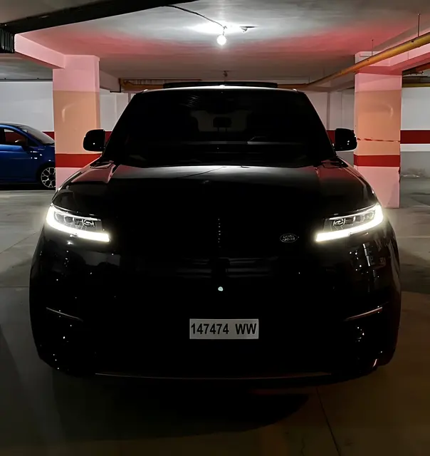Range Rover Sport — Riani Rental Car