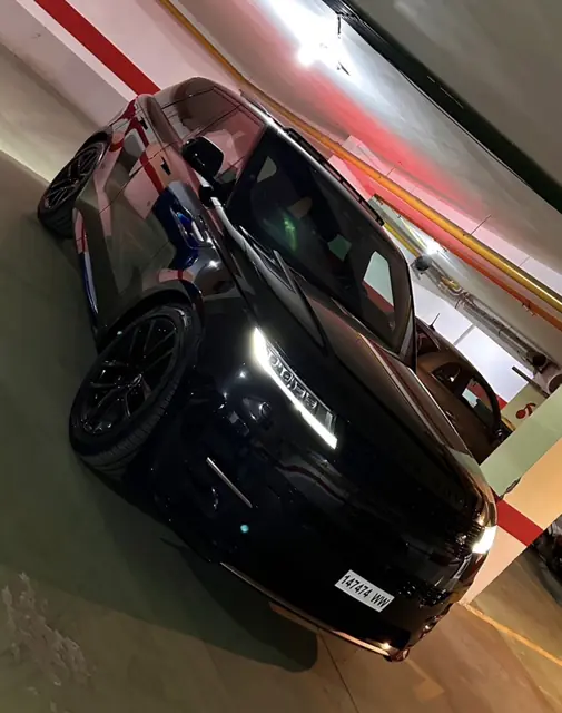 Range Rover Sport — Riani Rental Car