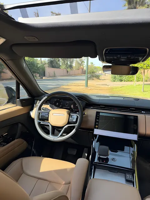 Range Rover Sport — Riani Rental Car
