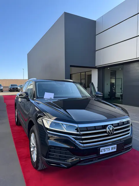 Volkswagen Touareg — Riani Rental Car